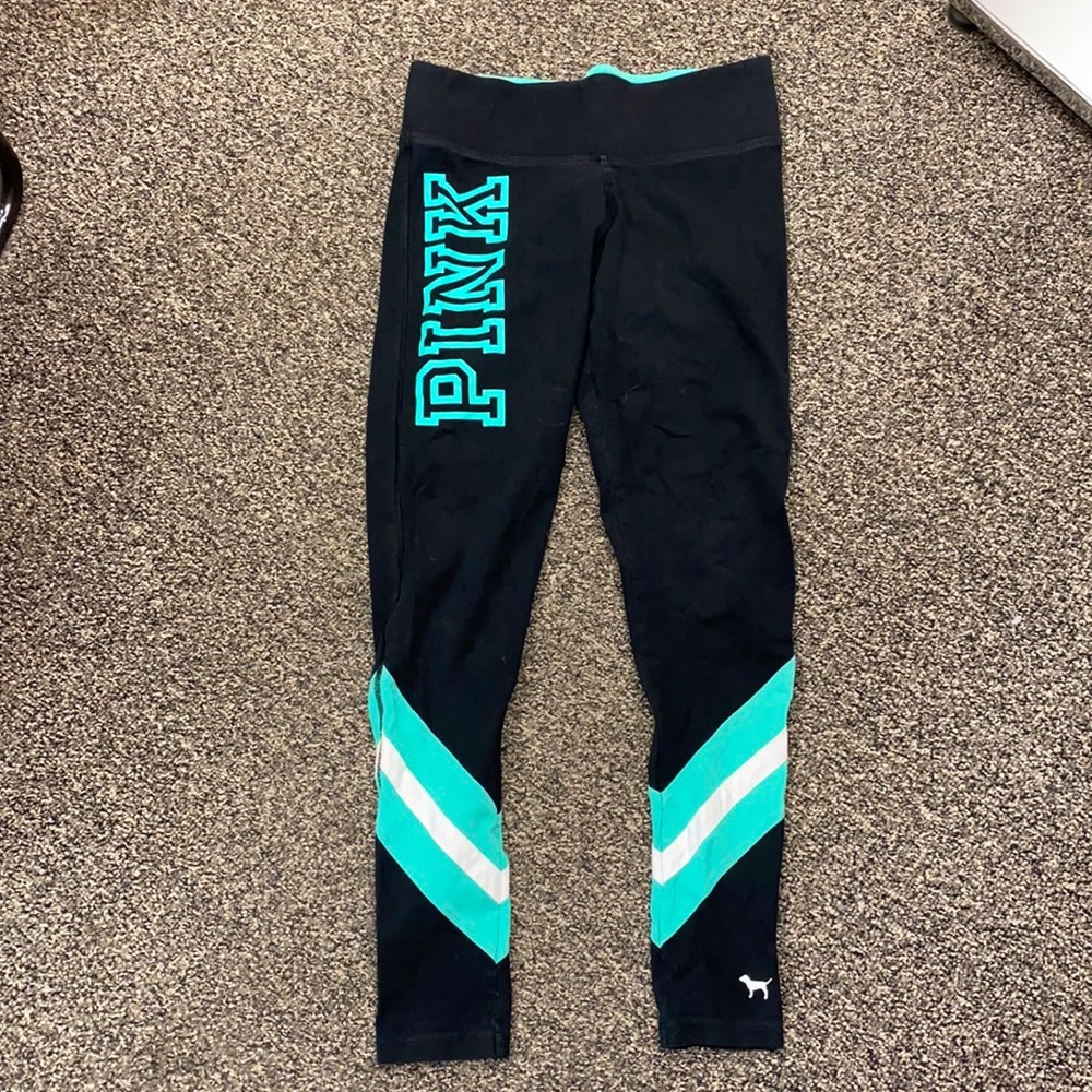 PINK yoga leggings